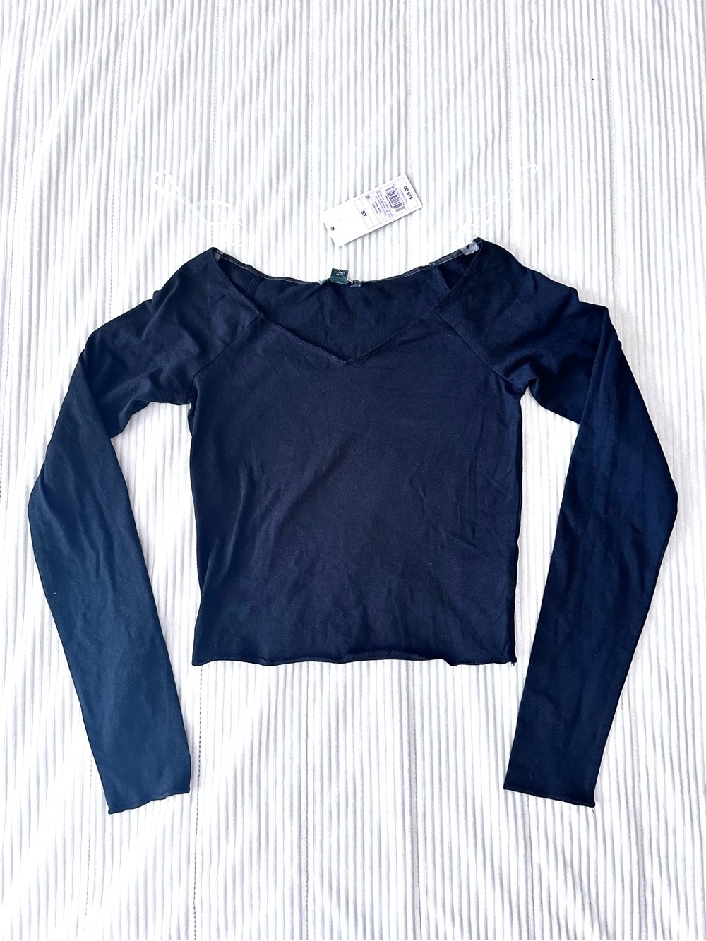 Wild Fable Black Long-Sleeve V-Neck Crop Top